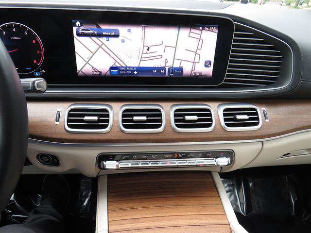 Used 2025 Mercedes-Benz GLS 450 4MATIC image 14