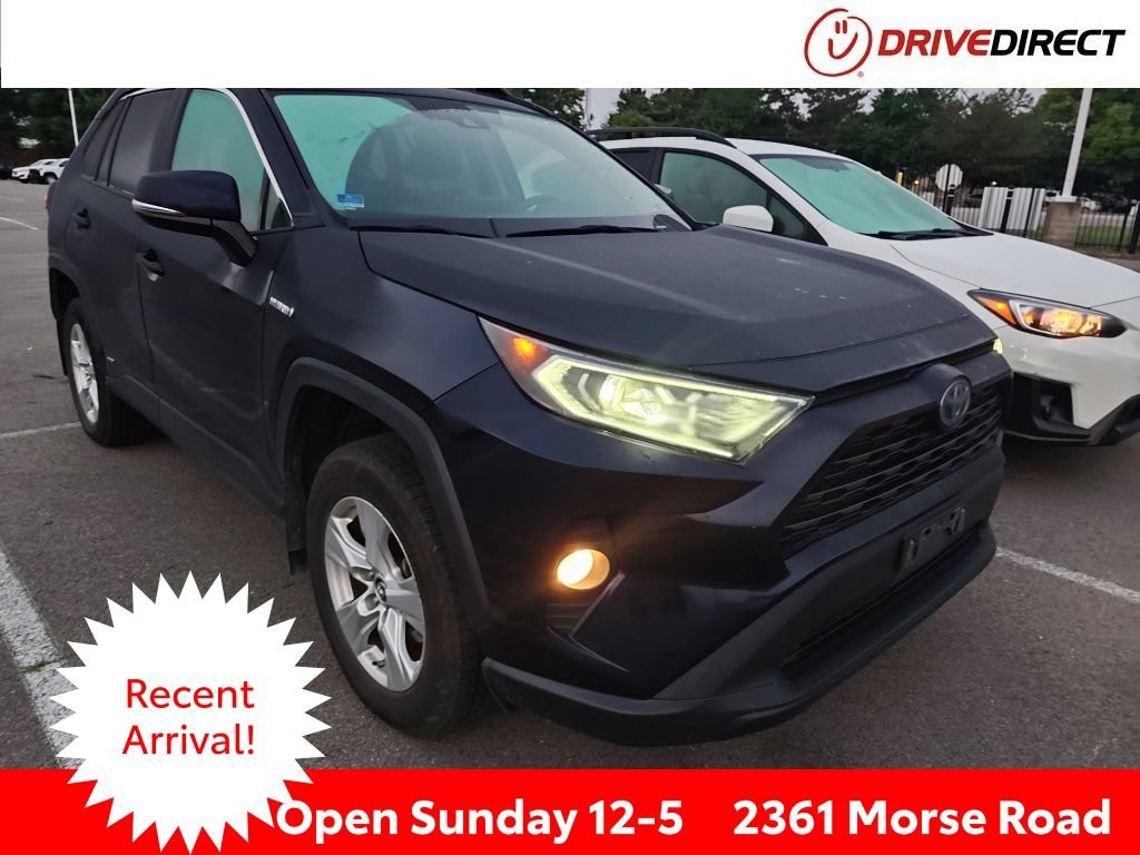 Used 2019 Toyota RAV4 XLE w/ Convenience Package AWD/4WD image 1