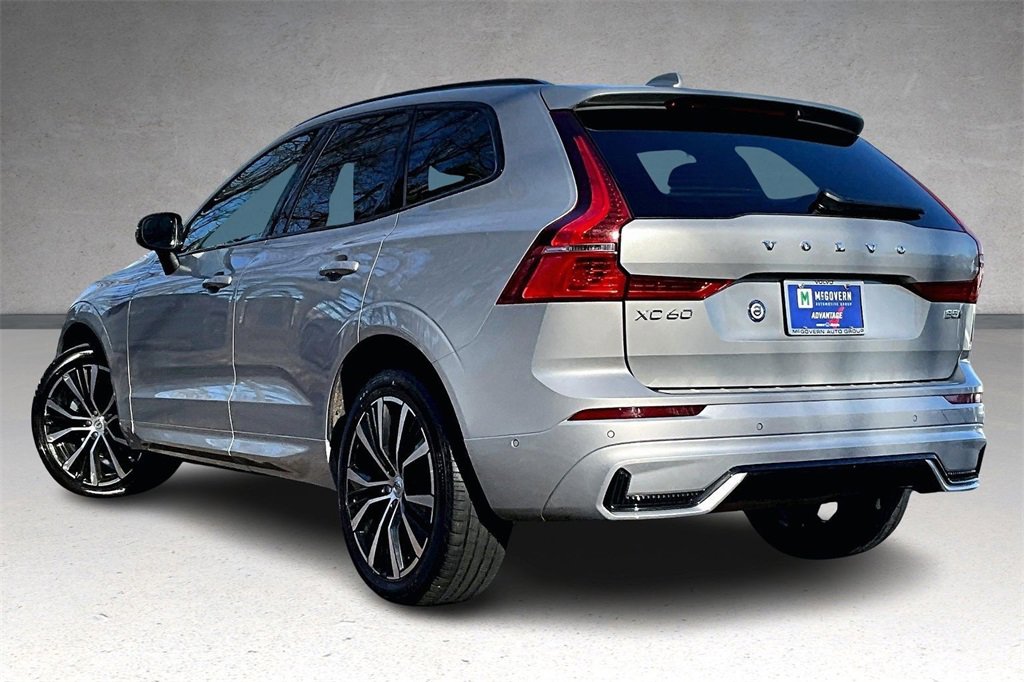 Certified 2023 Volvo XC60 B5 Plus w/ Climate Package image 4