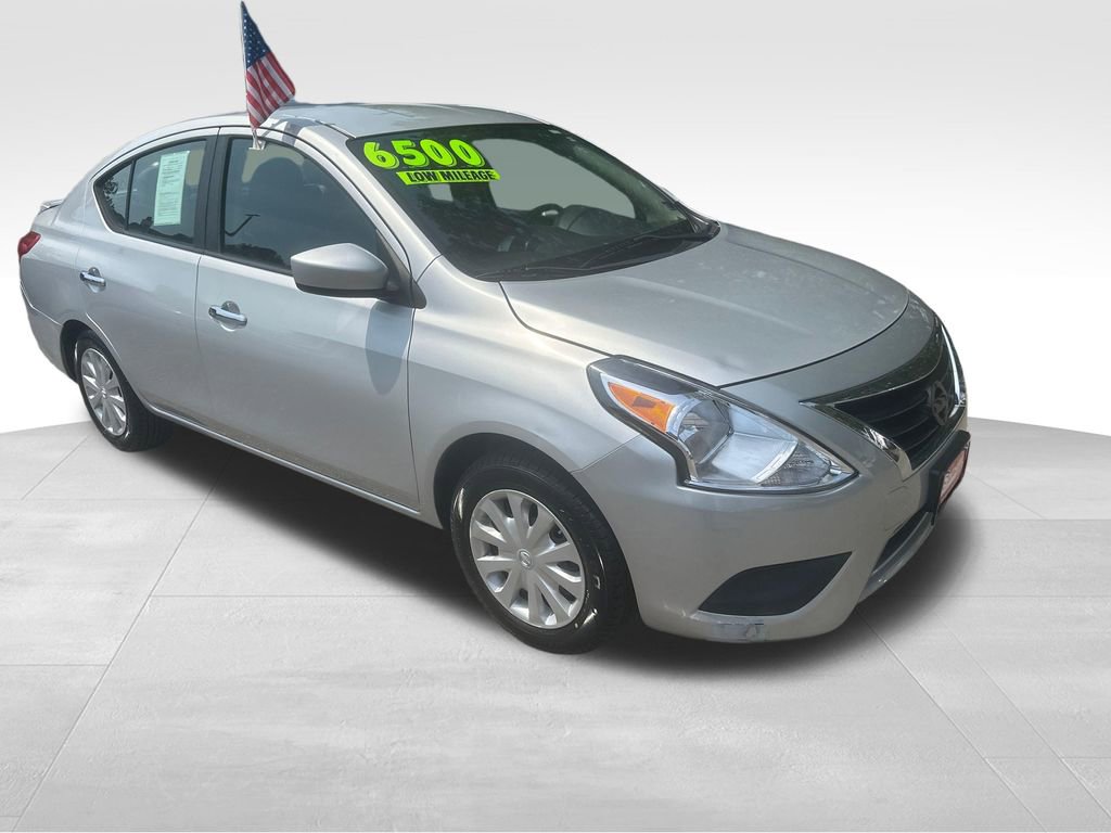 Used 2016 Nissan Versa SV FWD image 27