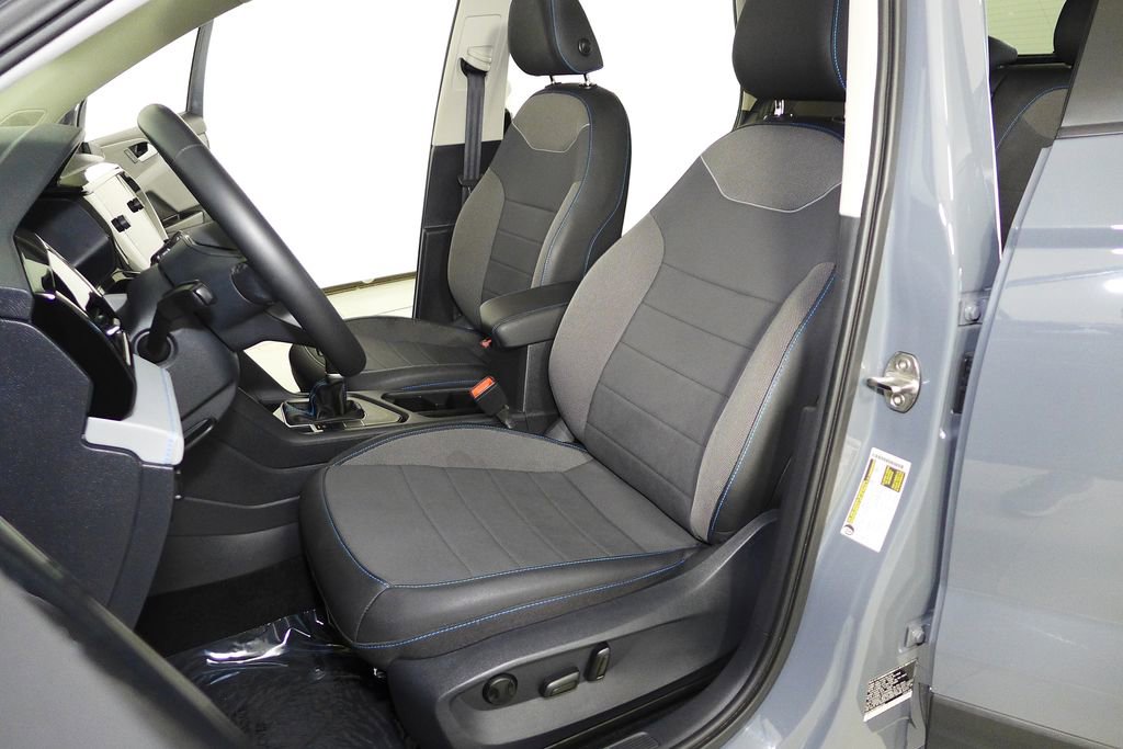 Used 2024 Volkswagen Taos SE image 22