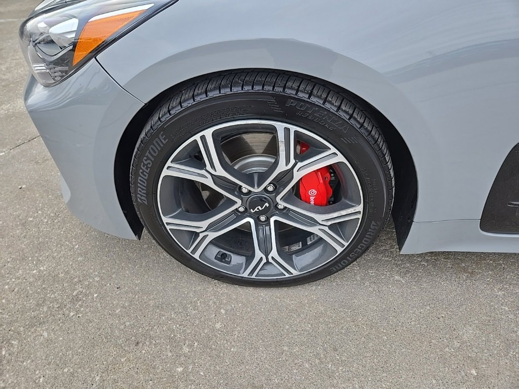 Used 2020 Kia Stinger GT2 image 24