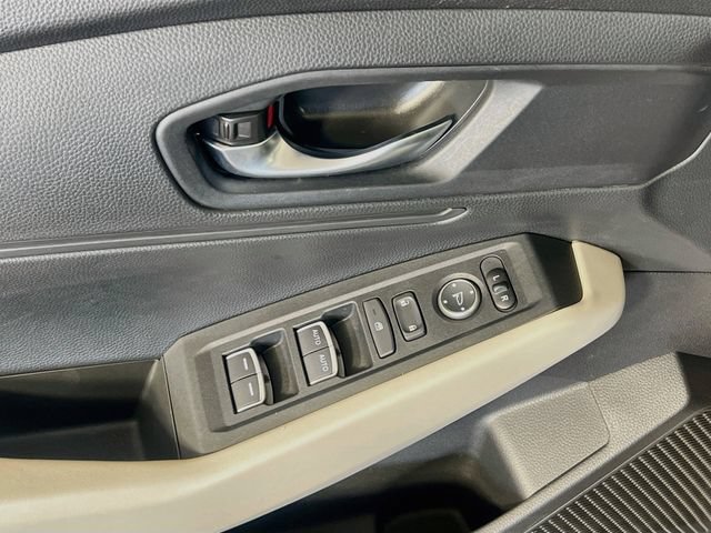 Used 2023 Honda Accord LX image 12