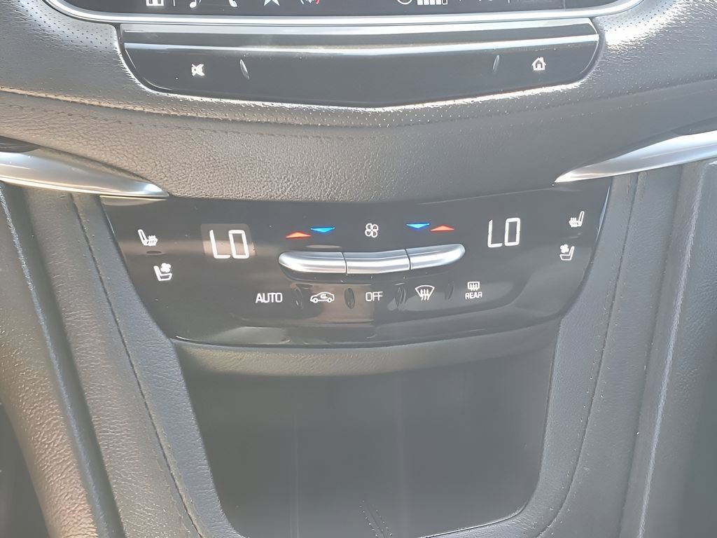 Used 2023 Cadillac XT5 Premium Luxury image 34