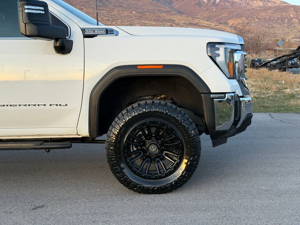 Used 2024 GMC Sierra 3500 SLE w/ SLE Convenience Package AWD/4WD image 3