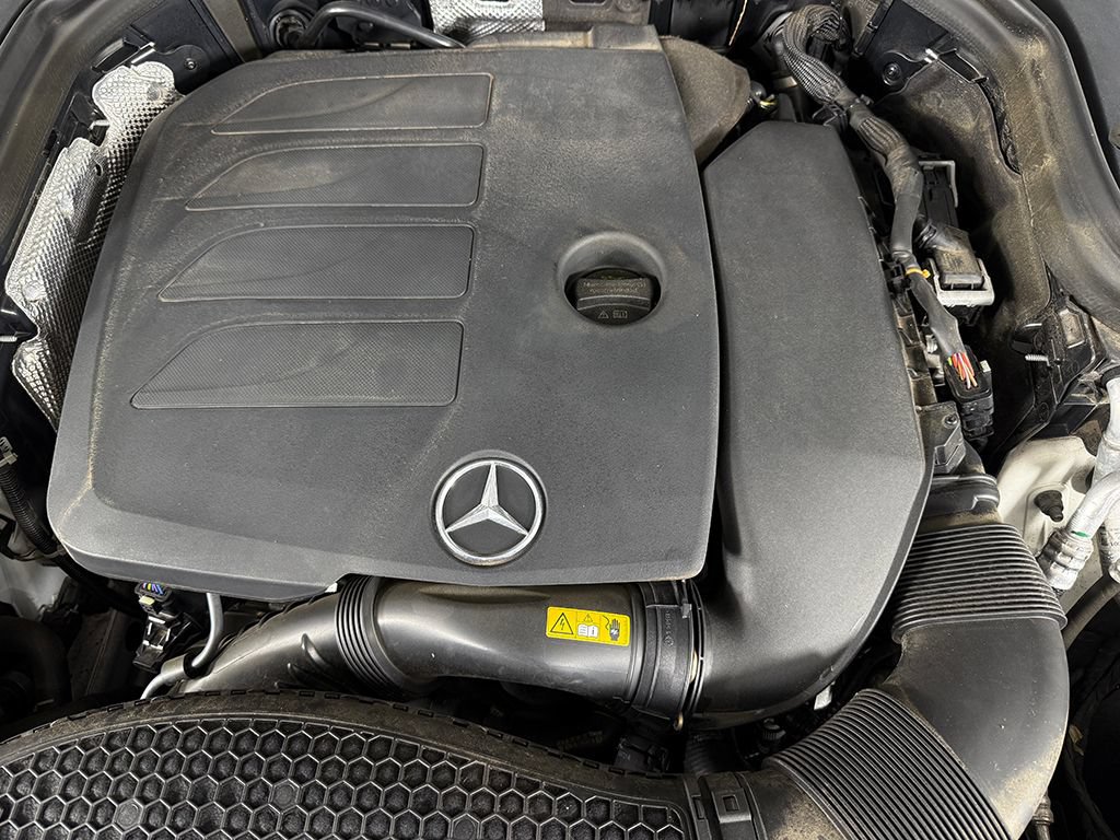 Used 2022 Mercedes-Benz GLC 300 4MATIC image 17