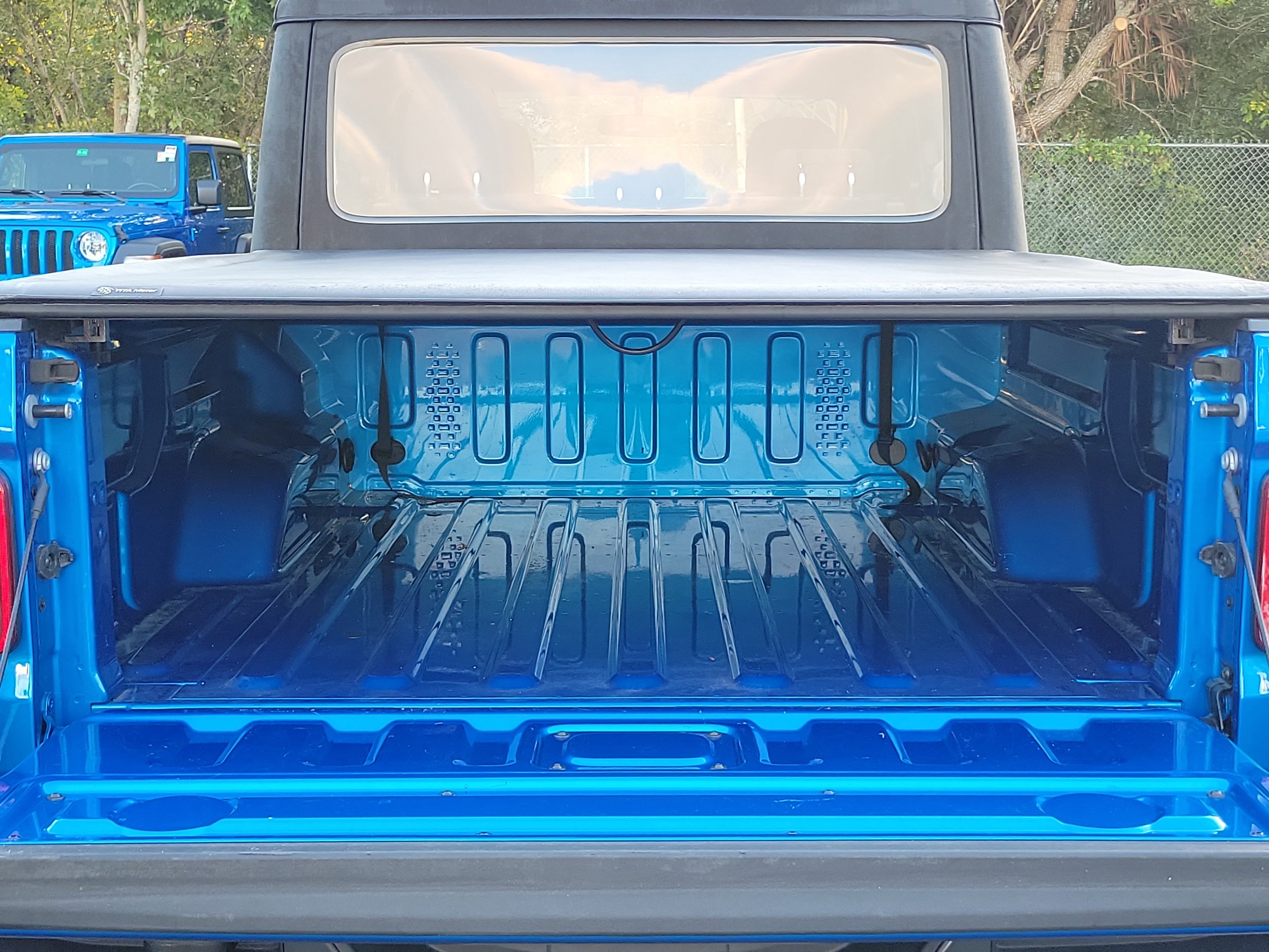 Used 2021 Jeep Gladiator Sport w/ Trailer Tow Package image 12