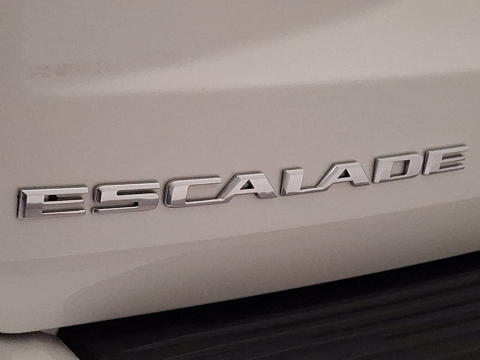 Certified 2021 Cadillac Escalade Premium Luxury image 31