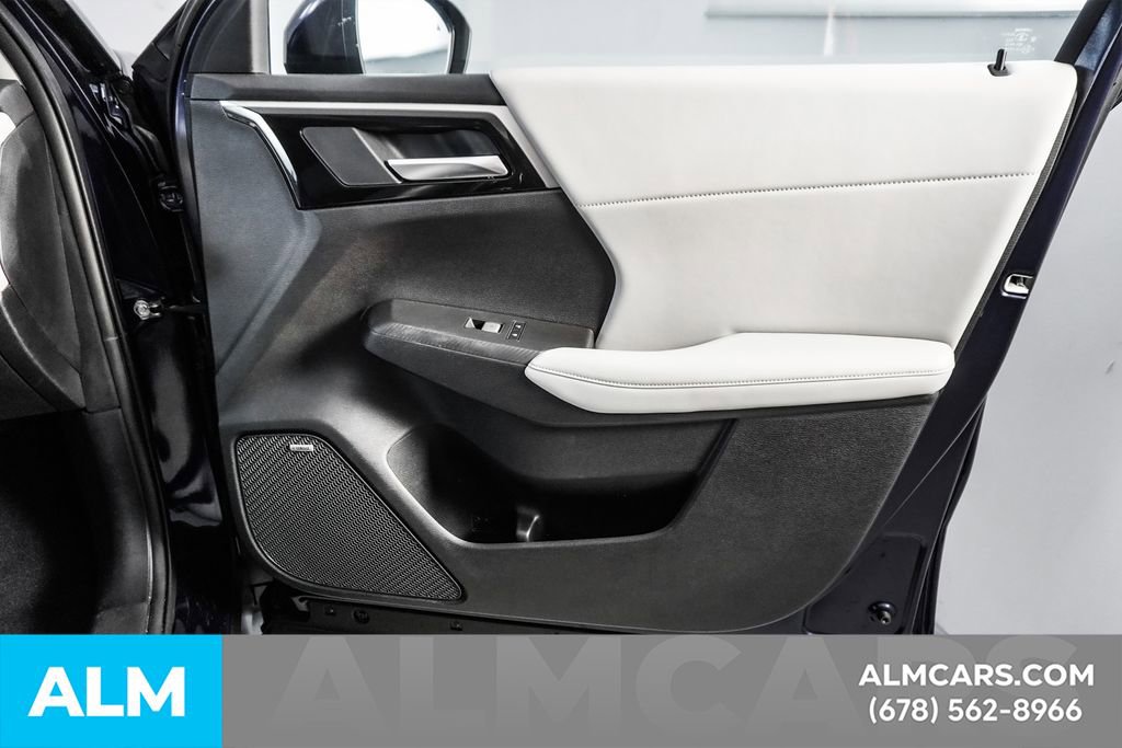 Used 2025 Mitsubishi Outlander SE image 46