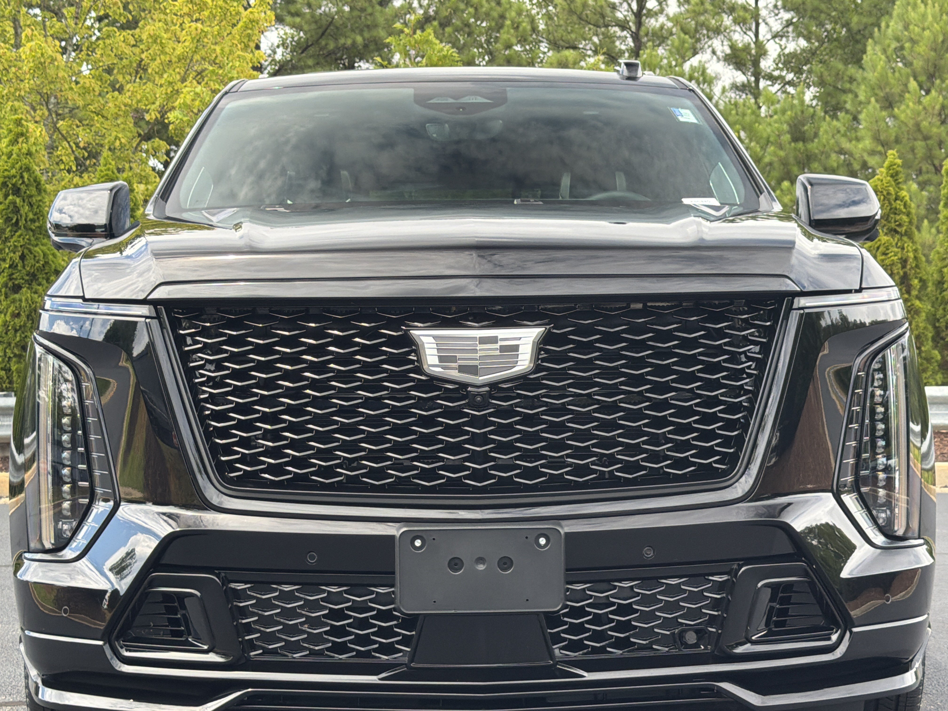 Used 2025 Cadillac Escalade V w/ LPO, ONYX Package AWD/4WD image 19