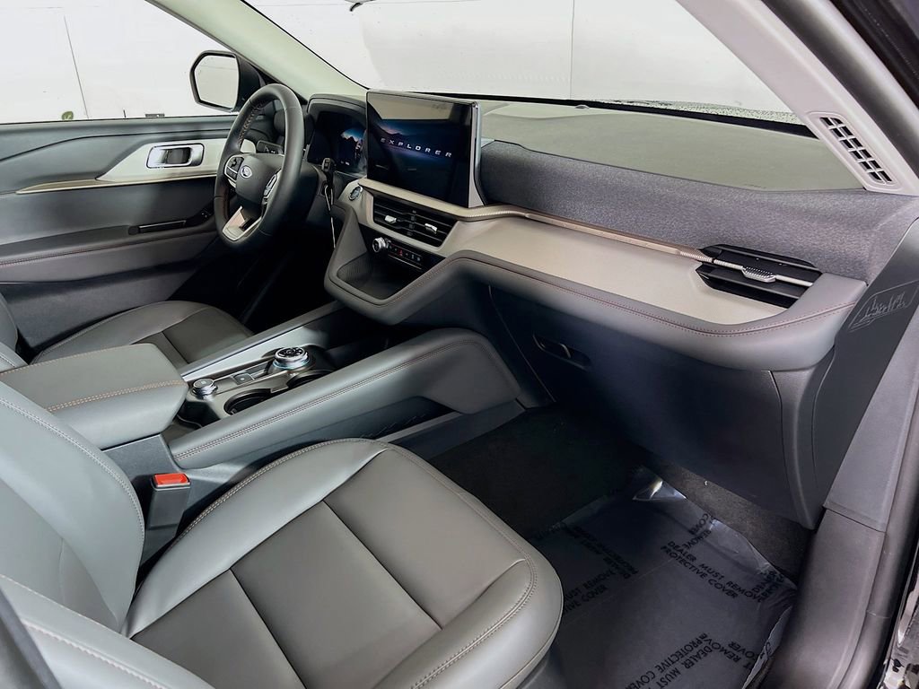 New 2026 Ford Explorer Active w/ Active Comfort Package image 31