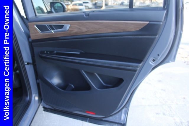 Used 2025 Volkswagen Atlas SE image 24