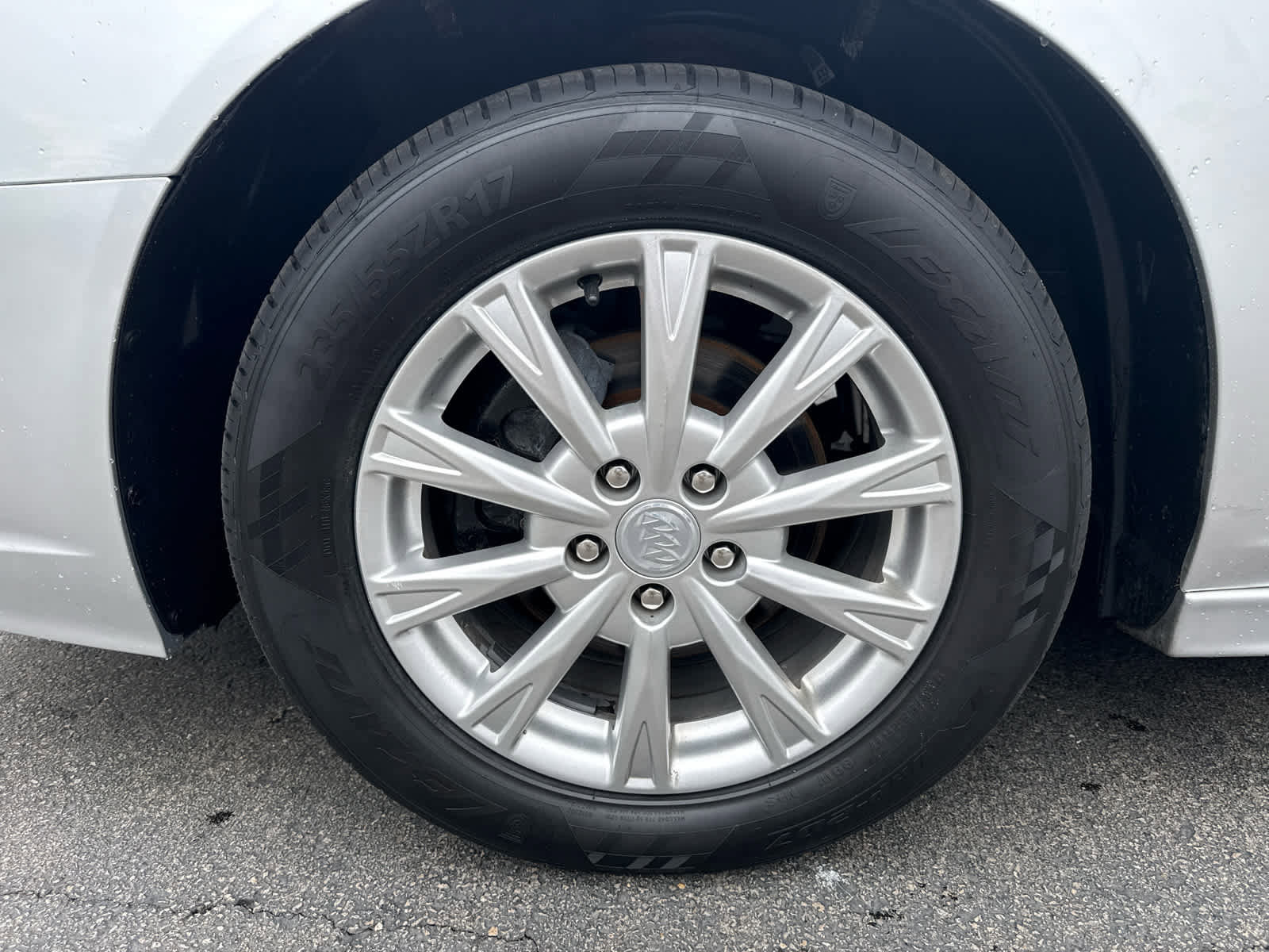 Used 2011 Buick Lucerne CXL w/ Driver Confidence Package FWD image 9