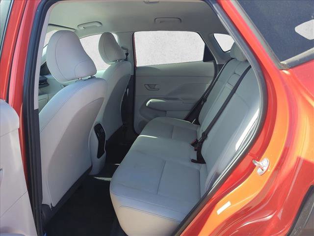 Used 2025 Hyundai Kona SEL image 15