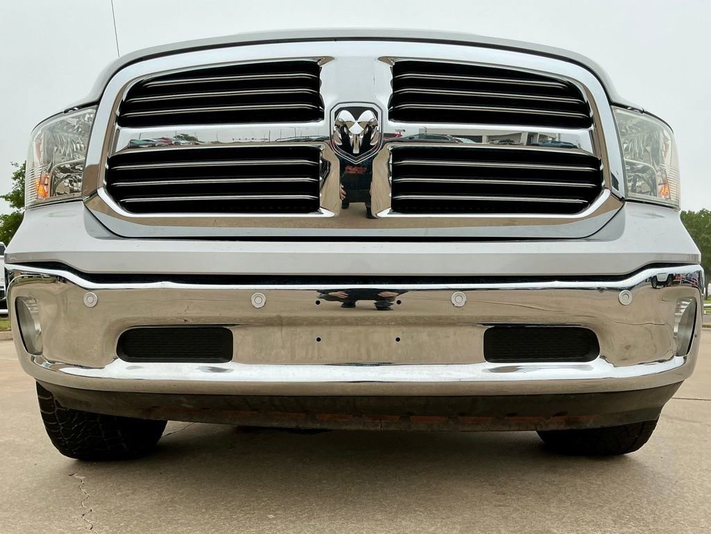 Used 2018 RAM 1500 SLT AWD/4WD image 9