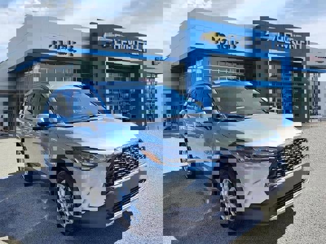 Used 2023 Toyota Corolla Cross LE image 1