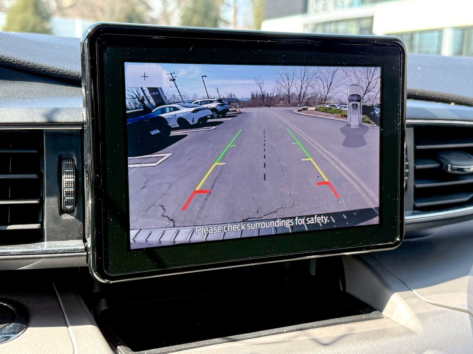 Used 2023 Ford Explorer XLT w/ Equipment Group 202A AWD/4WD image 20