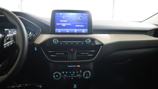 Used 2022 Ford Escape SE image 12