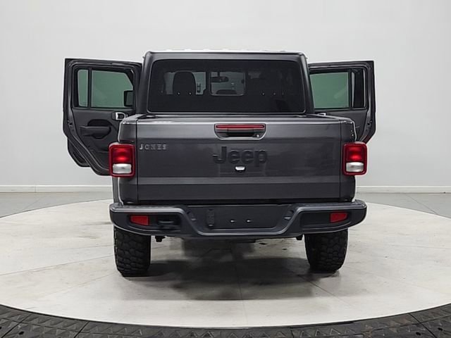 Used 2023 Jeep Gladiator Sport AWD/4WD image 14