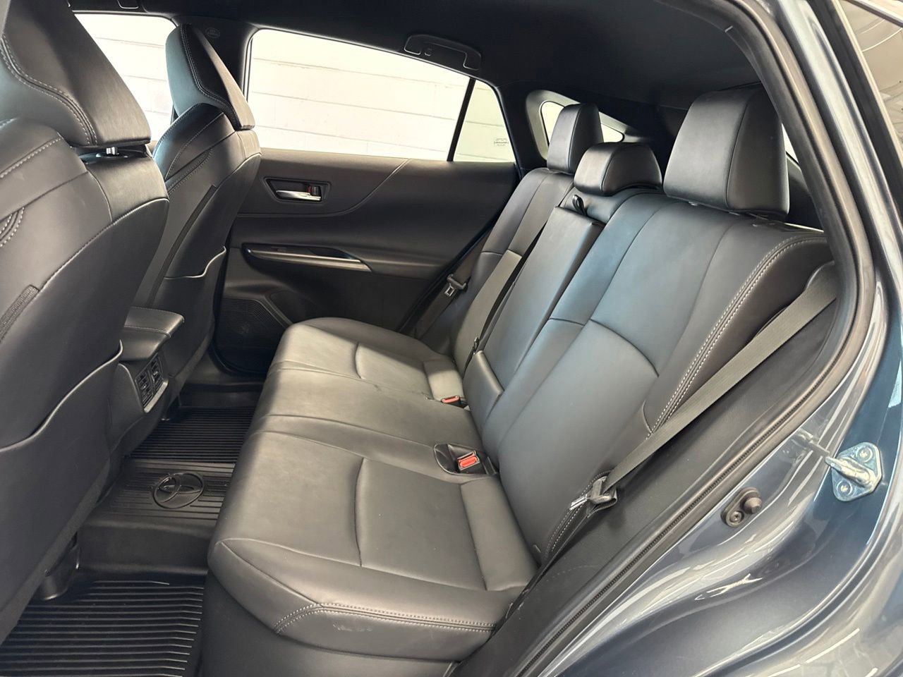 Used 2022 Toyota Venza XLE AWD/4WD image 39