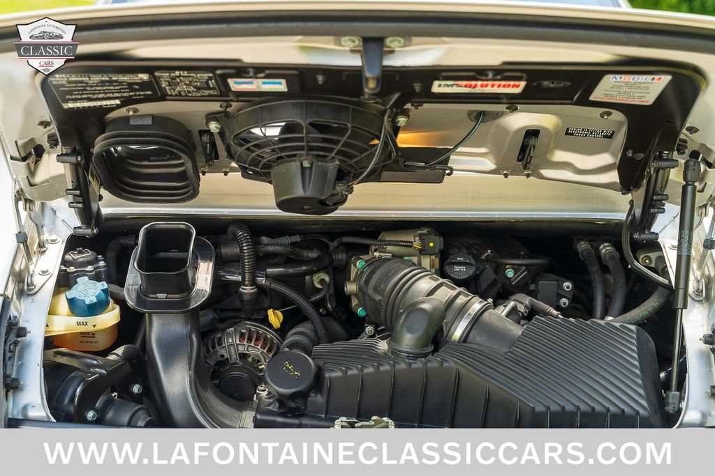 Used 2002 Porsche 911 Carrera RWD image 8