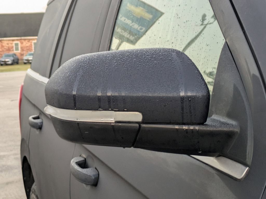 Used 2021 Ford Expedition XLT AWD/4WD image 12