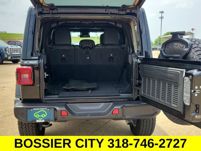Used 2024 Jeep Wrangler Unlimited Sahara w/ Safety Group AWD/4WD image 26