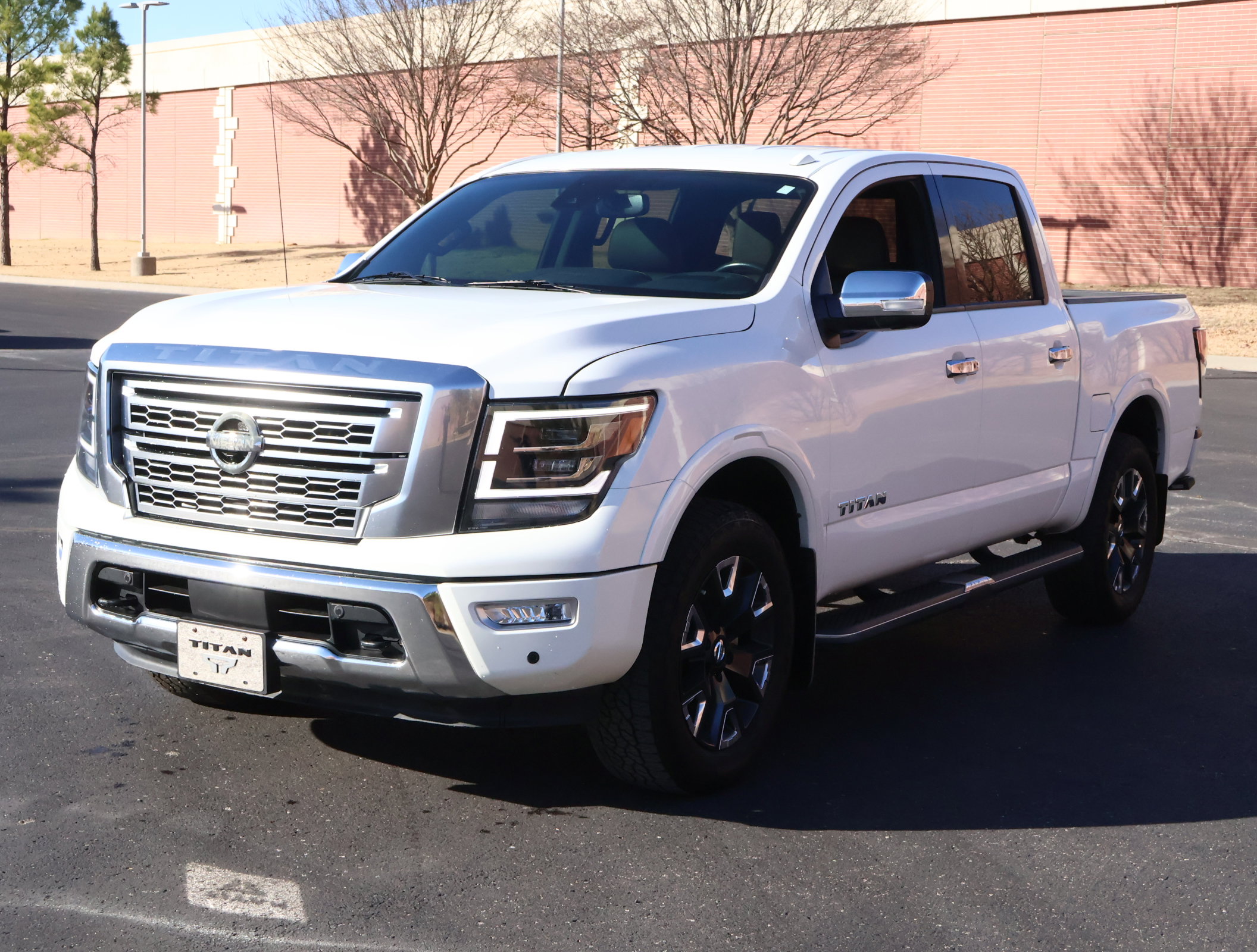 Used 2021 Nissan Titan Platinum Reserve w/ Off Road Protection Package image 32