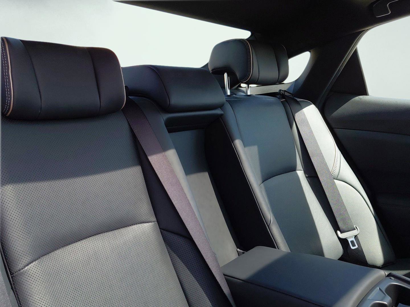 Used 2024 Toyota Crown Limited image 15