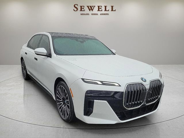 New 2026 BMW 740i RWD image 7