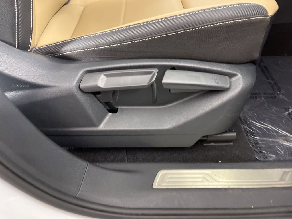 Used 2022 Volkswagen Atlas Cross Sport SE w/ Panoramic Sunroof Package image 8