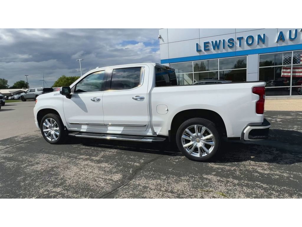 Certified 2022 Chevrolet Silverado 1500 High Country w/ High Country Premium Package image 6