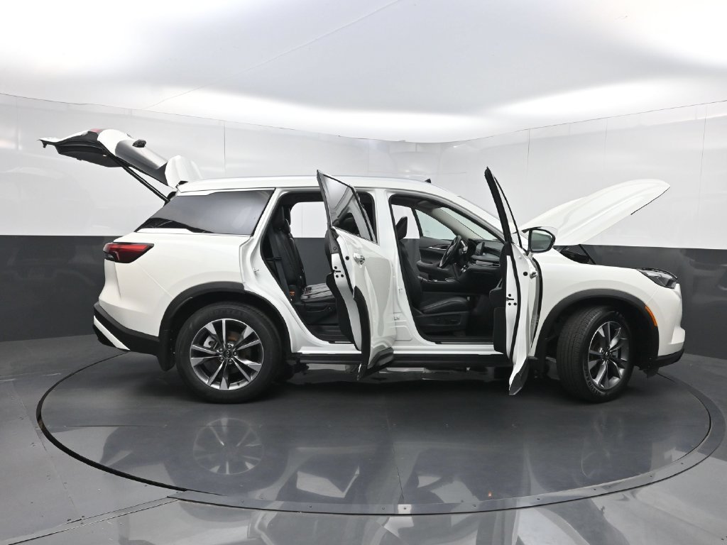 Used 2023 INFINITI QX60 Luxe FWD image 39