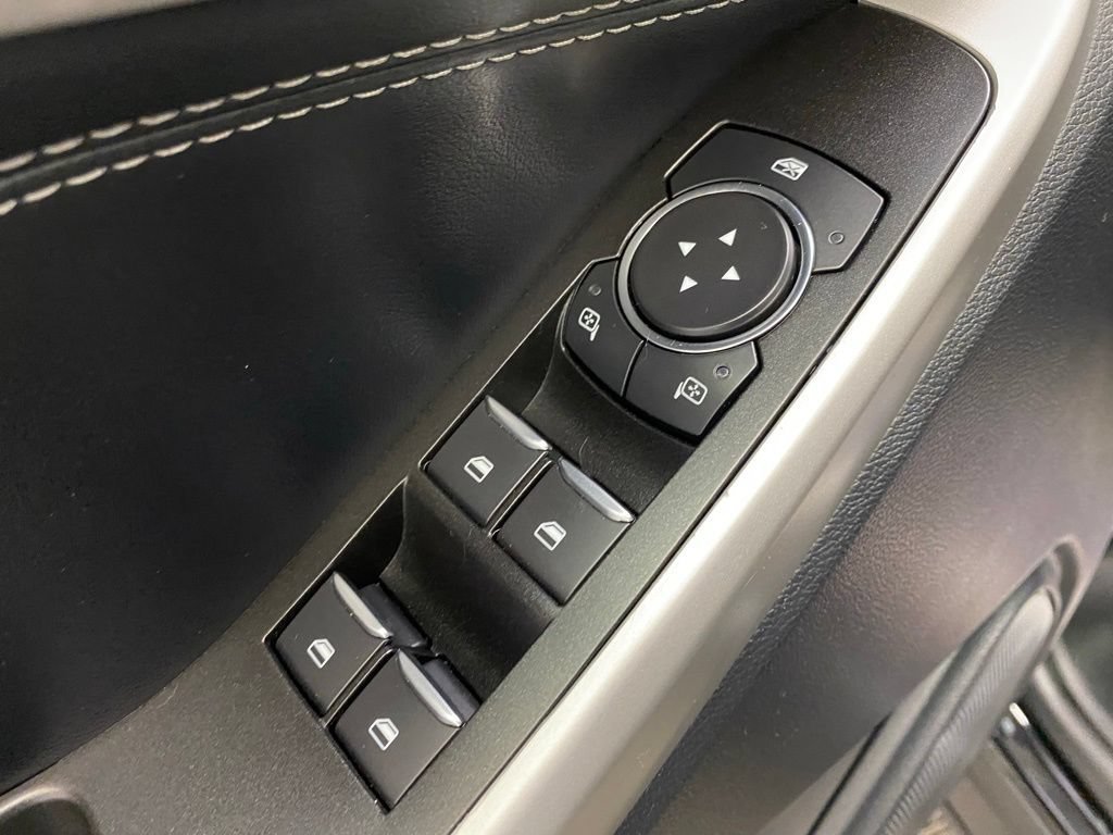 Used 2022 Ford Explorer XLT AWD/4WD image 14