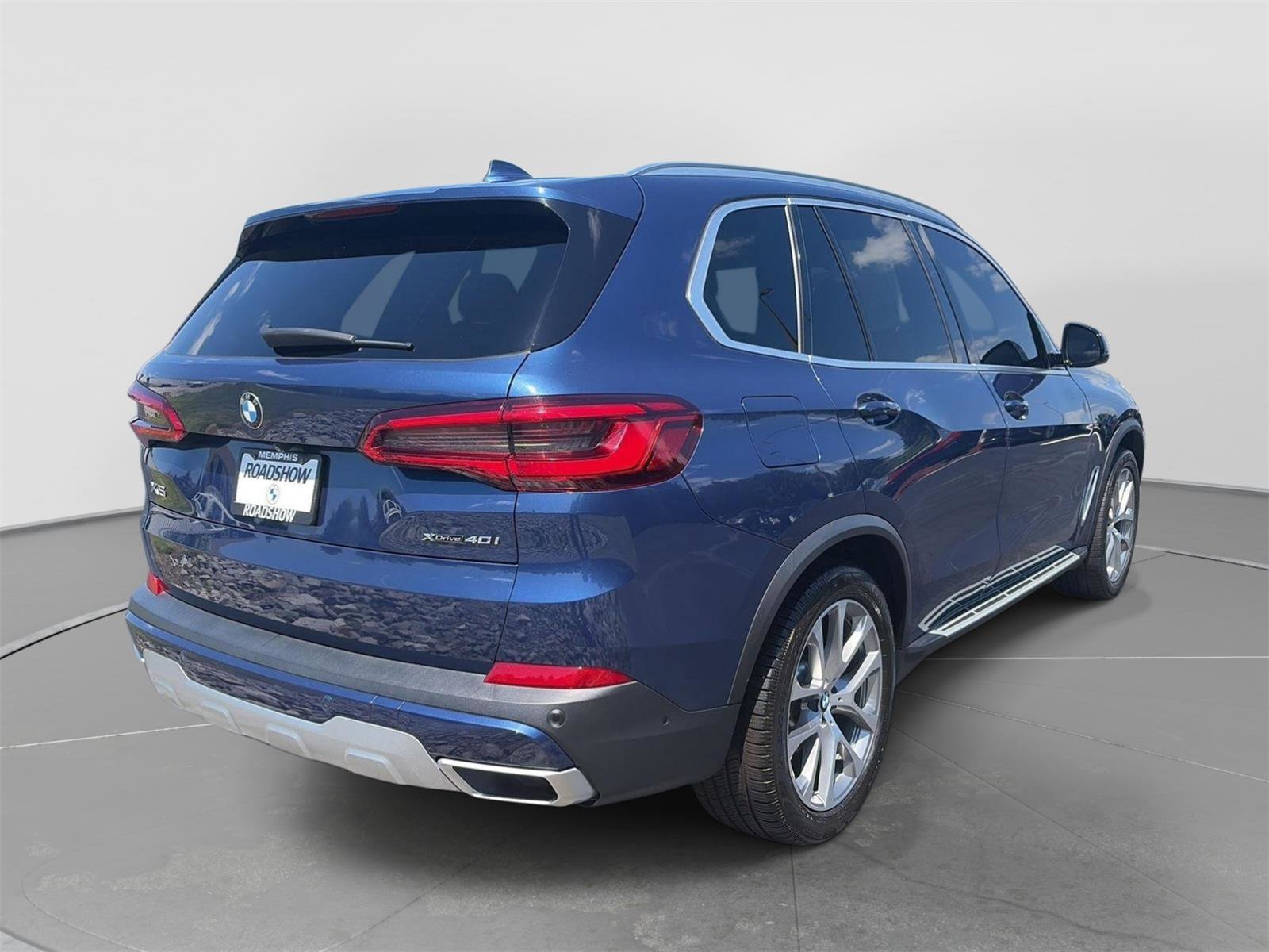 Used 2019 BMW X5 xDrive40i w/ Convenience Package AWD/4WD image 6