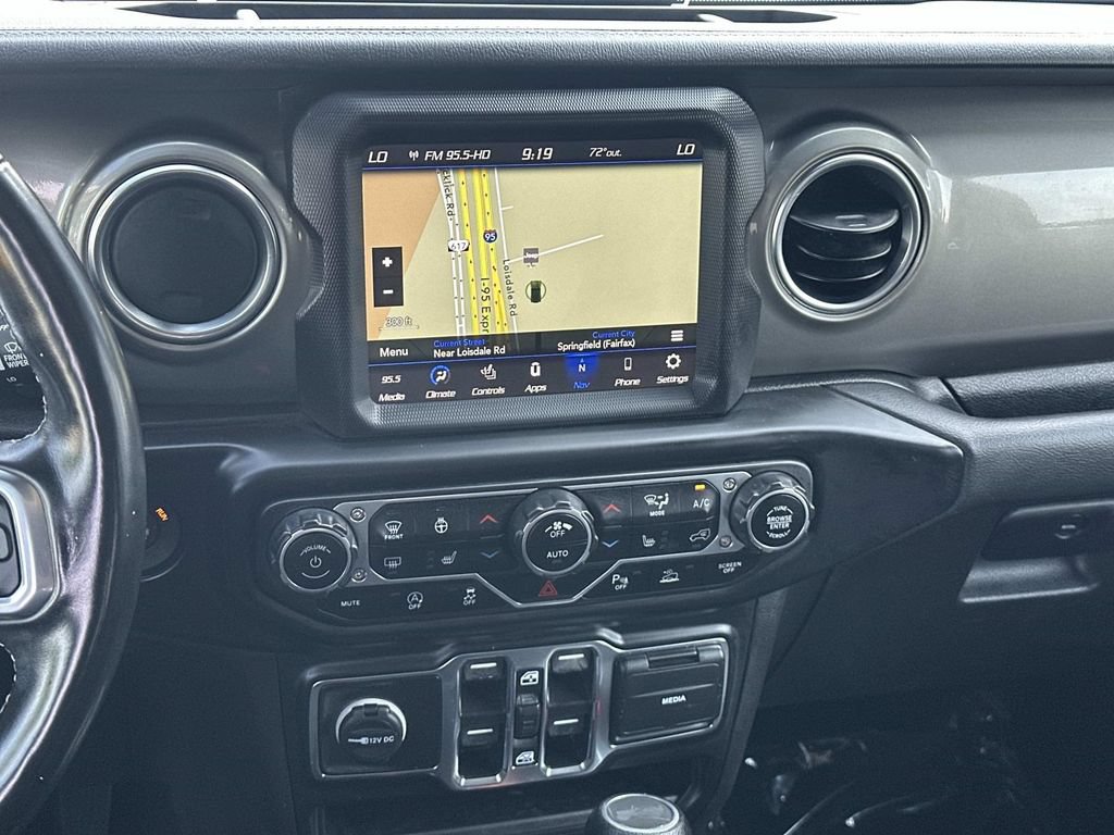 Used 2022 Jeep Wrangler Unlimited Sahara w/ Cold Weather Group AWD/4WD image 19