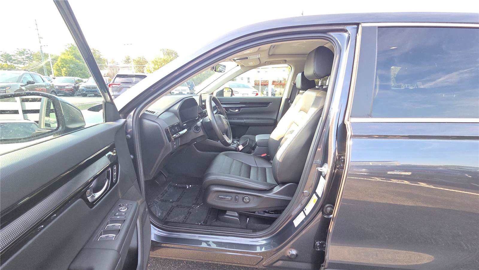 Used 2025 Honda CR-V EX-L image 15