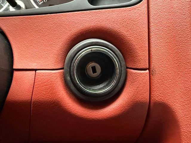 Used 2004 Chrysler Crossfire Coupe RWD image 24