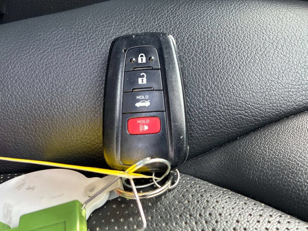 Used 2024 Toyota Camry XSE FWD image 8
