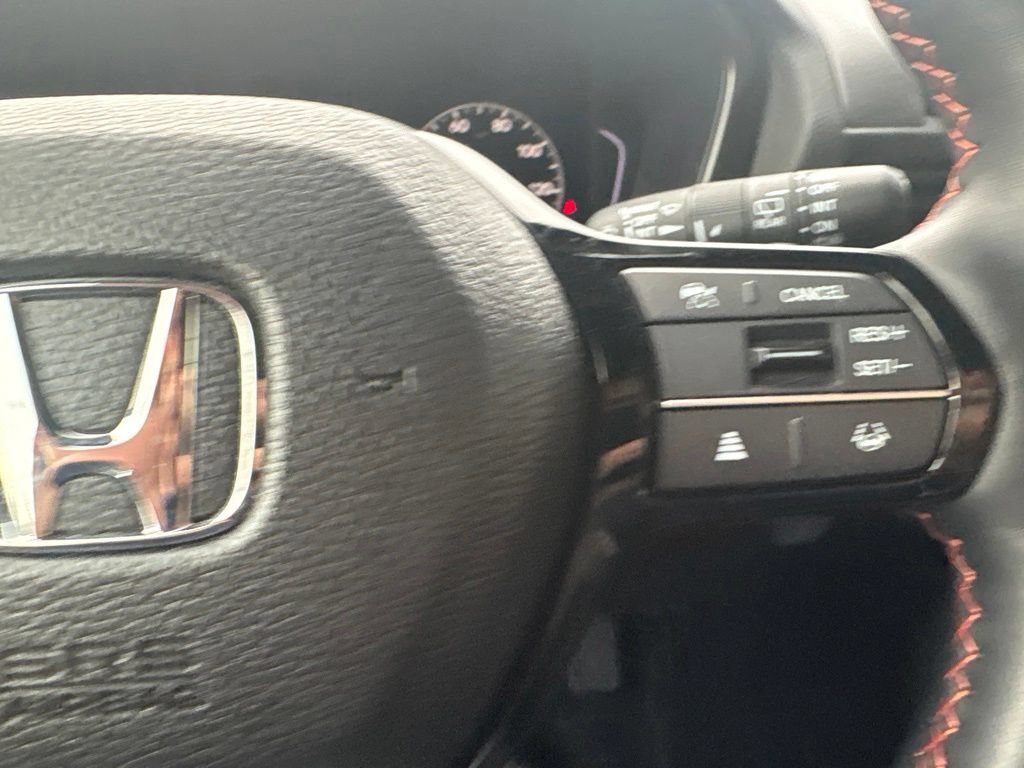 Certified 2025 Honda Pilot TrailSport image 16