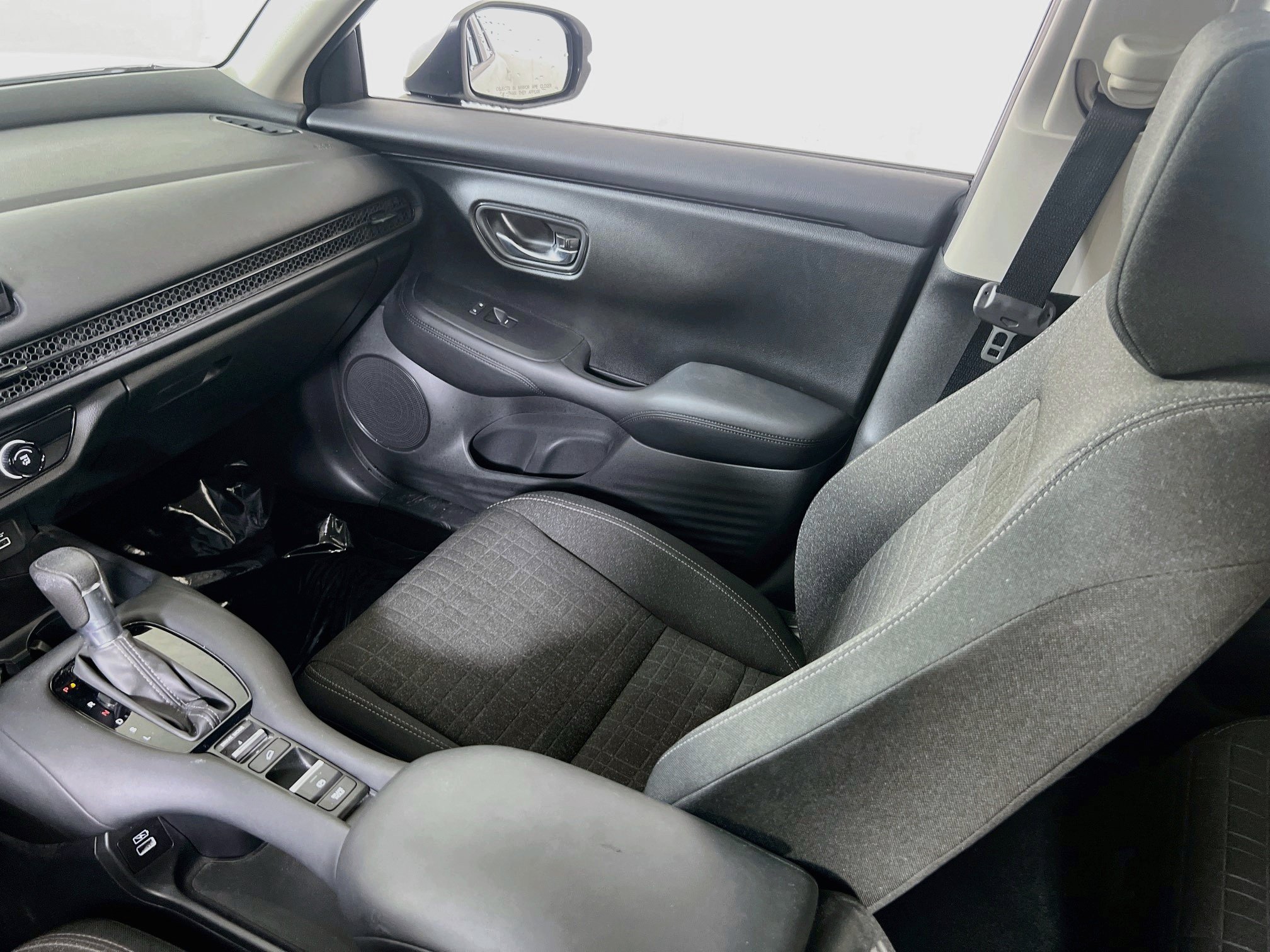 Used 2023 Honda HR-V LX image 21