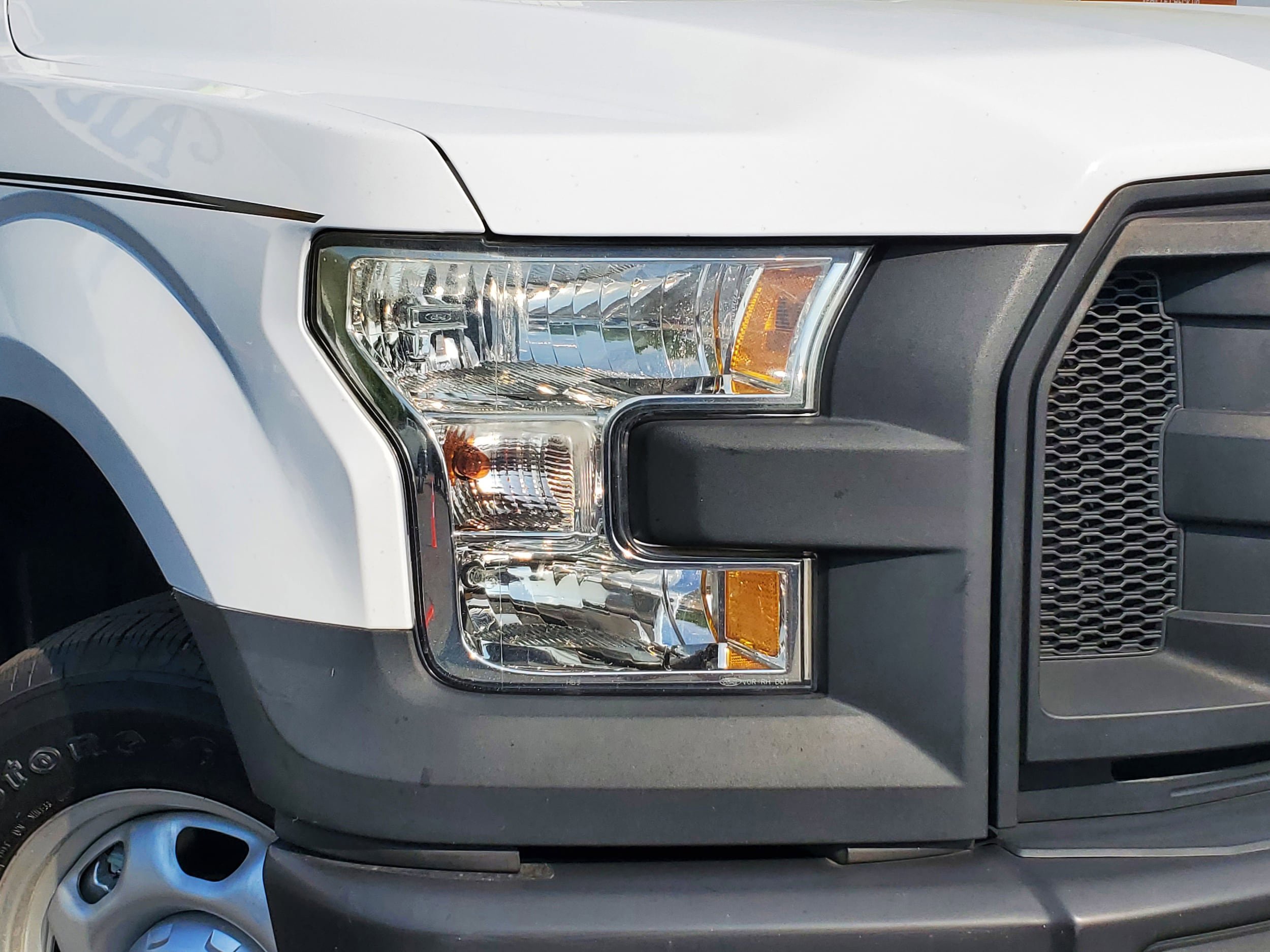 Used 2017 Ford F150 XL w/ Equipment Group 101A Mid RWD image 6