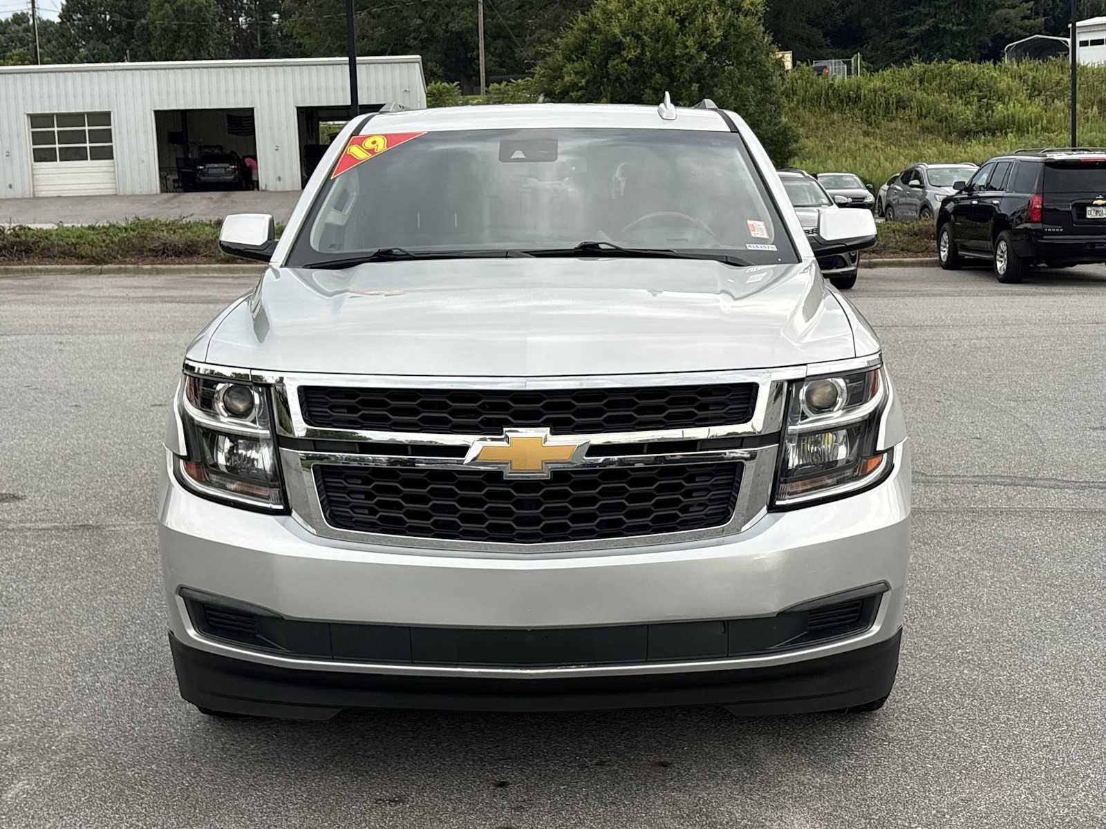 Used 2019 Chevrolet Suburban LT AWD/4WD image 3