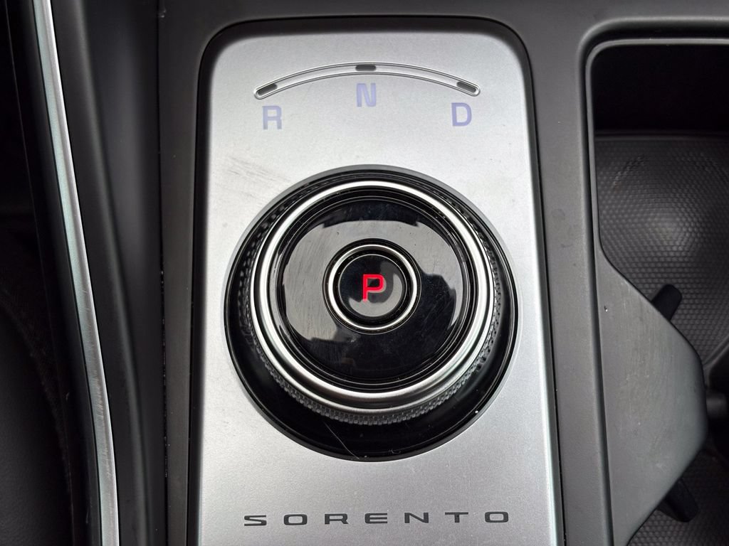 Certified 2022 Kia Sorento S FWD image 30