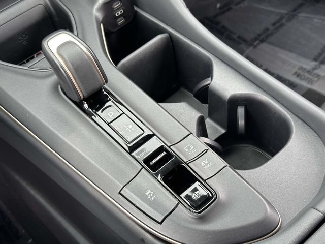 Used 2023 Toyota Crown AWD/4WD image 8