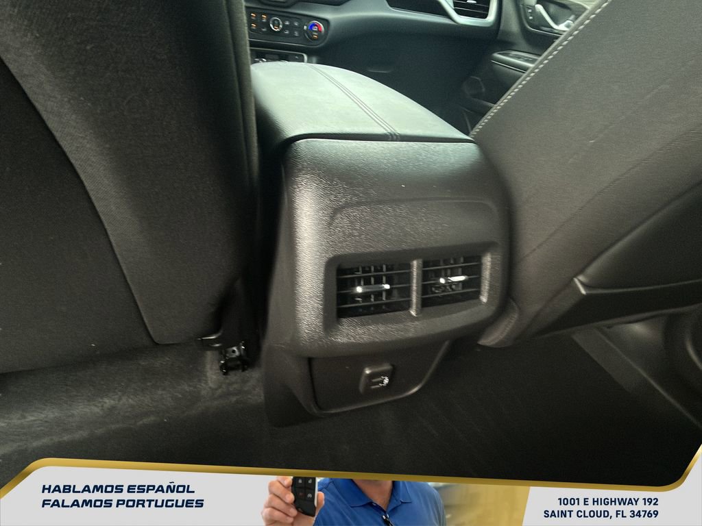 Used 2023 GMC Terrain SLE w/ Driver Convenience Package image 29