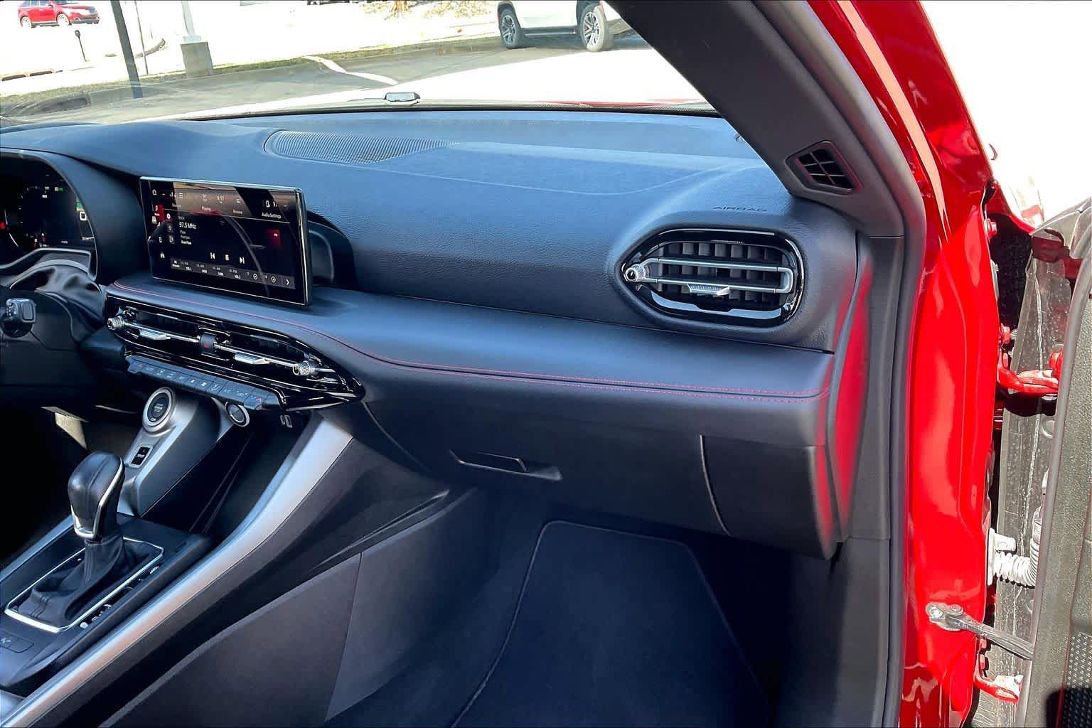 Certified 2024 Dodge Hornet R/T w/ R/T Blacktop Package AWD/4WD image 18
