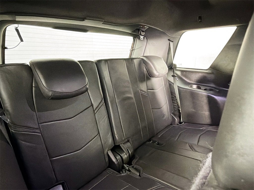 Used 2020 Cadillac Escalade Platinum image 31