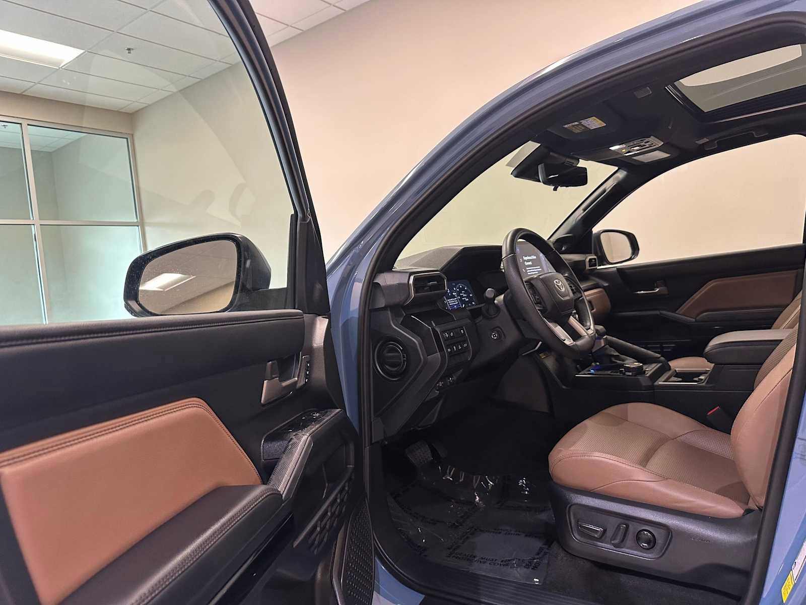 Certified 2025 Toyota 4Runner Limited AWD/4WD image 23