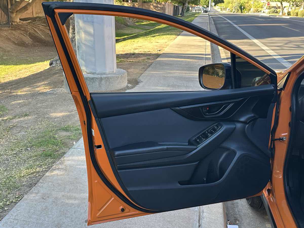 Used 2018 Subaru Crosstrek 2.0i Premium w/ Eyesight System image 40